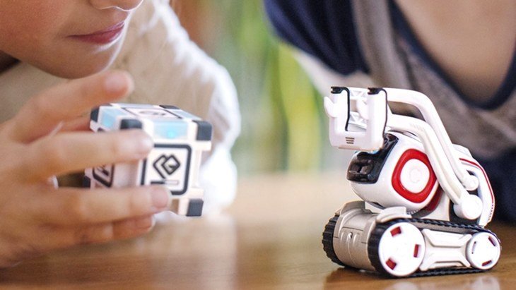 Cozmo le petit robot à la grande personnalité