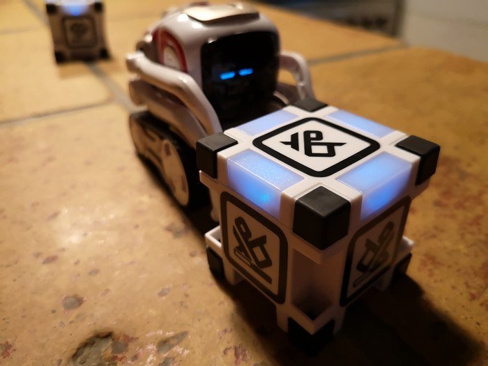 cozmo robot programmable