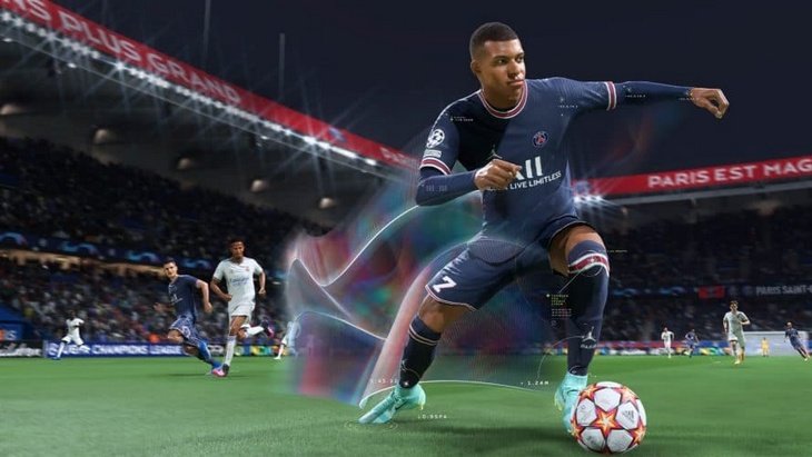 FIFA 22 avec Kylian Mbappé sur la jaquette et un trailer
